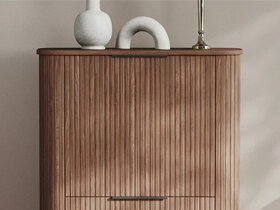 Möbel mit Nuten oder Nutleisten