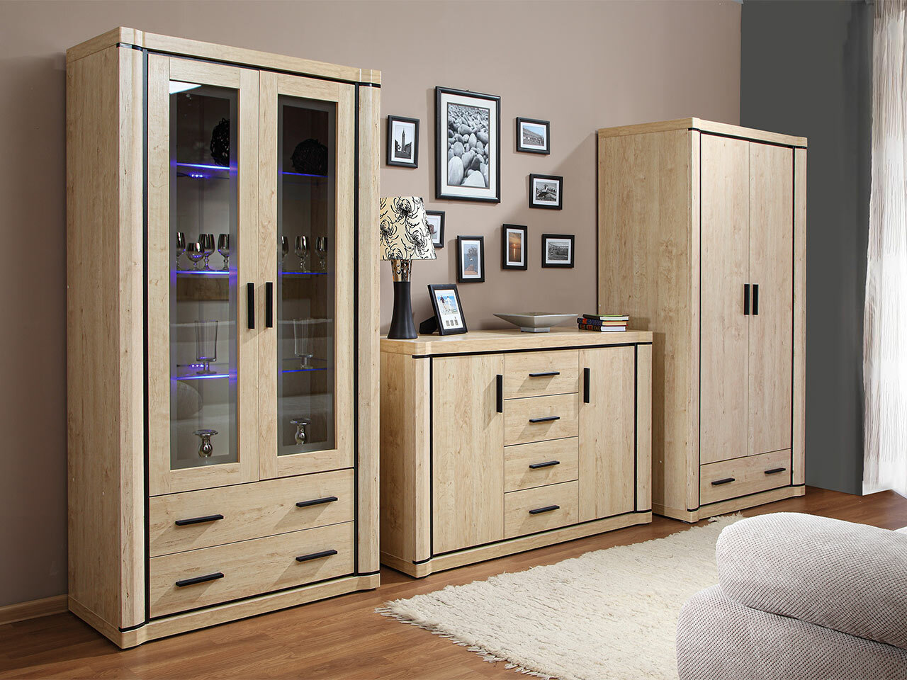 Möbel-Kollektion Lorelie