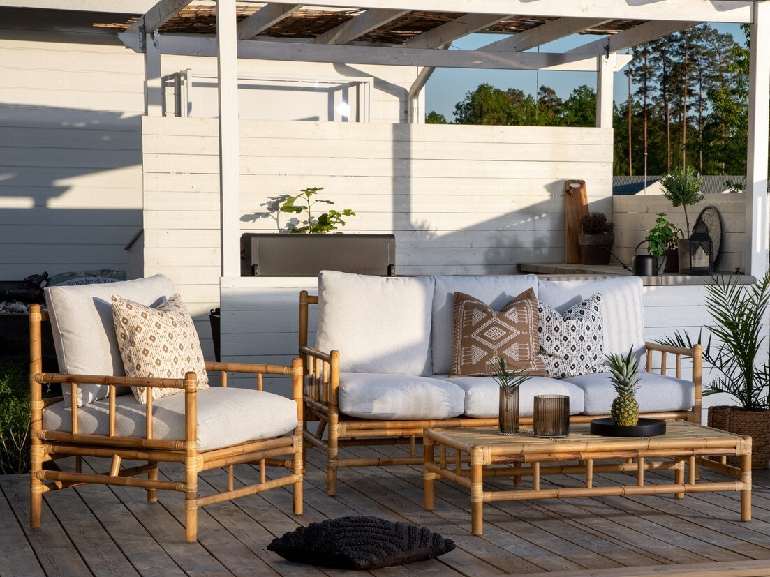 Möbel-Kollektion Mernolu