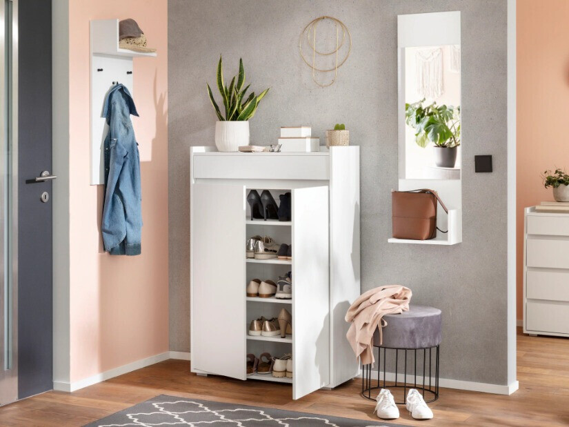 Möbel-Kollektion Ruvciri