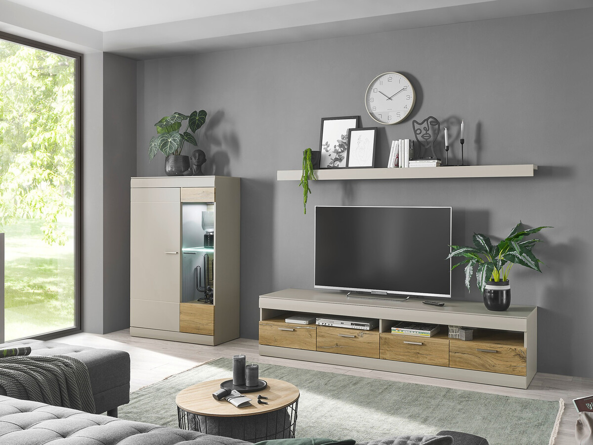 Möbel-Kollektion Romlevu