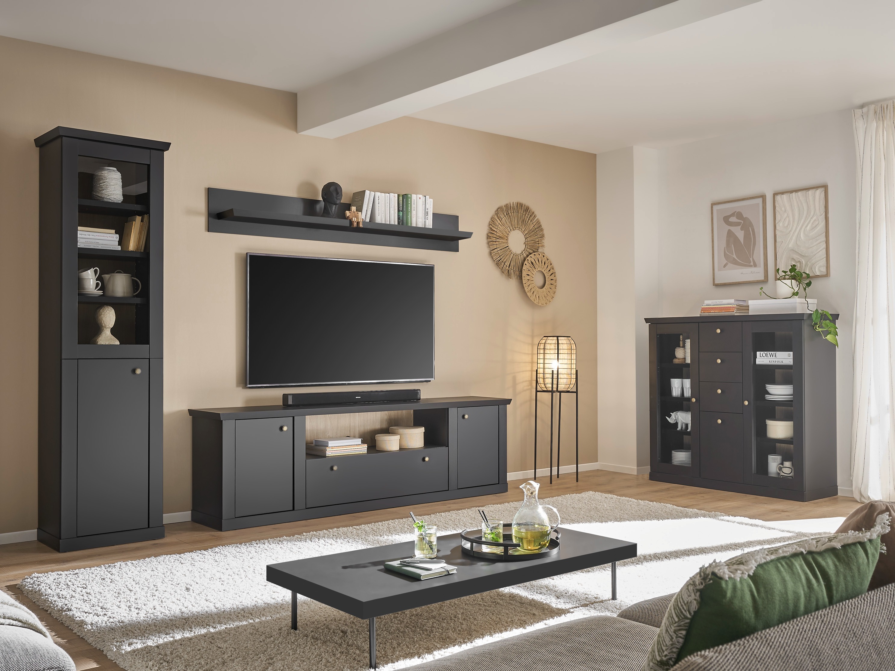 Möbel-Kollektion Lirsero