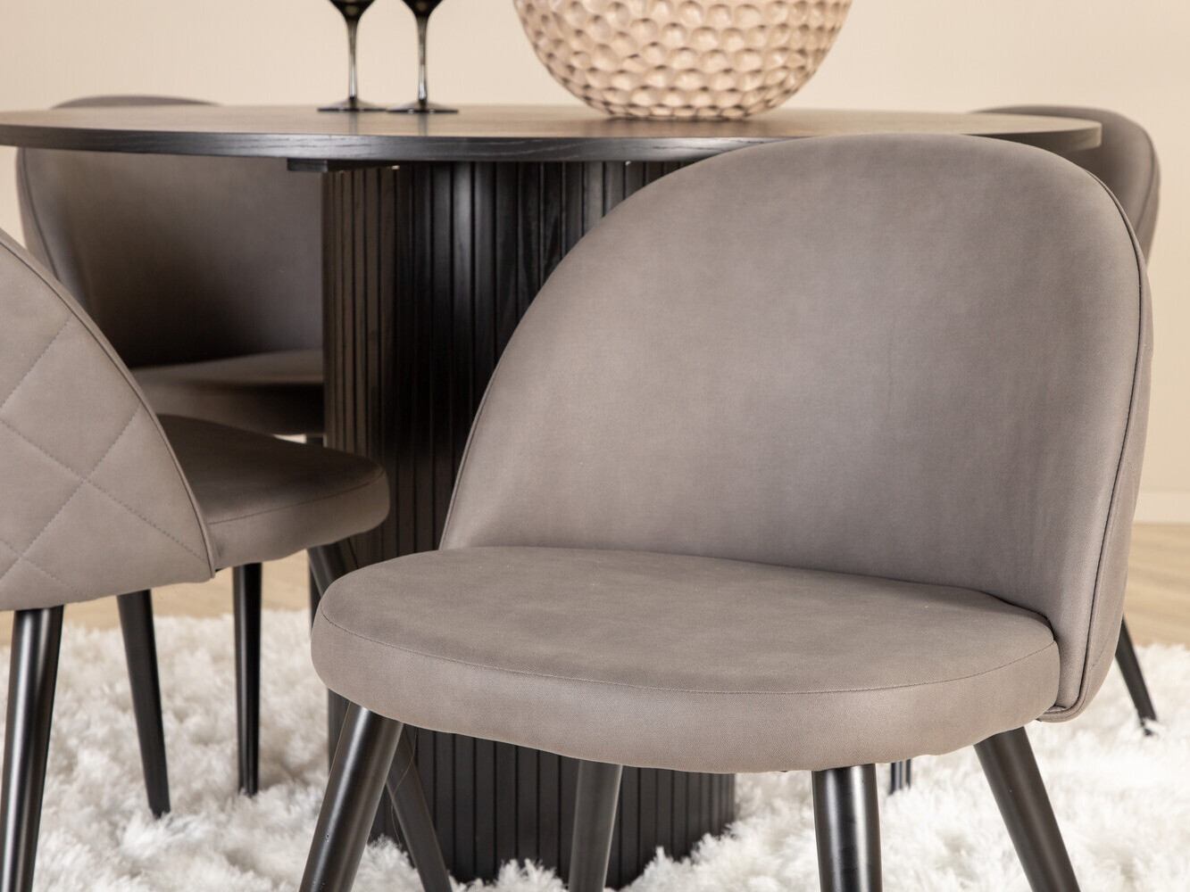 Essgruppe Dallas 3070 (Grau + Schwarz)