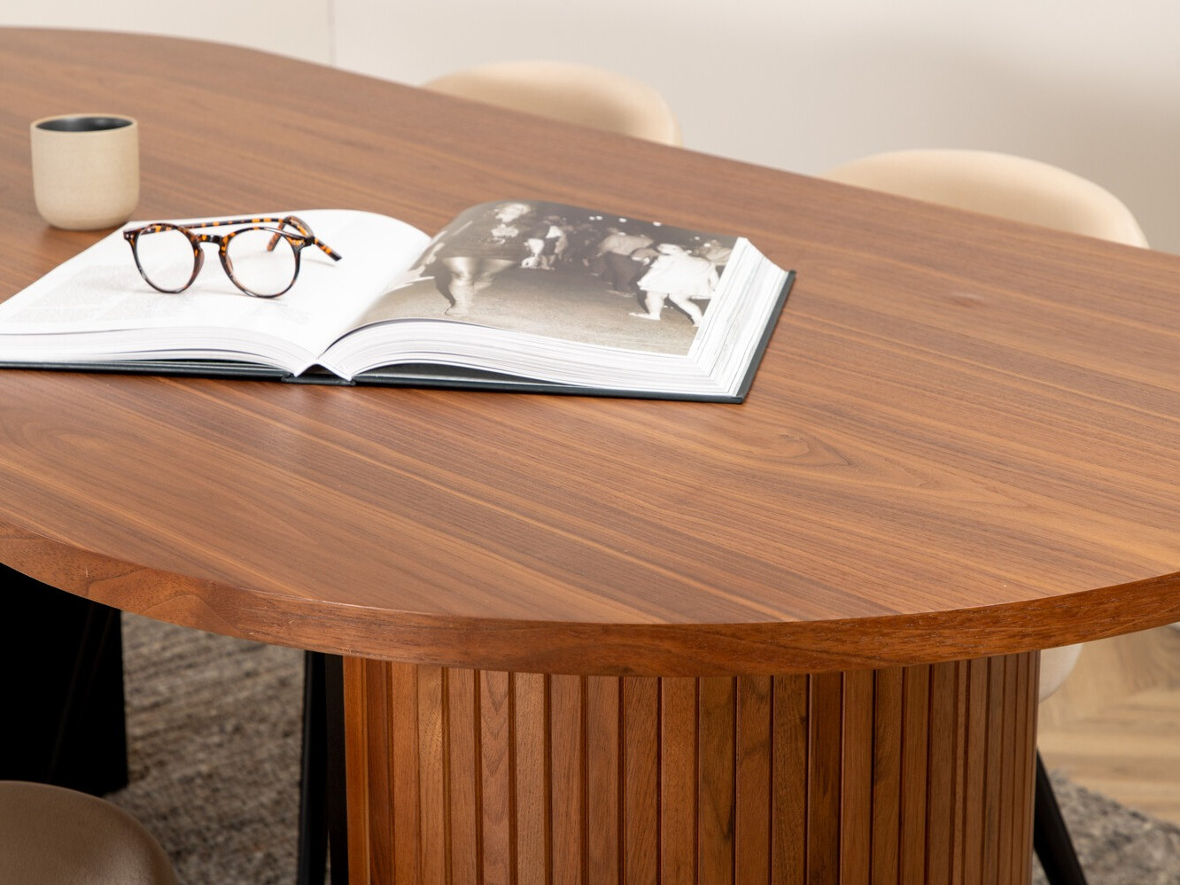 Essgruppe Dallas 2764 (Cremefarben + Schwarz)