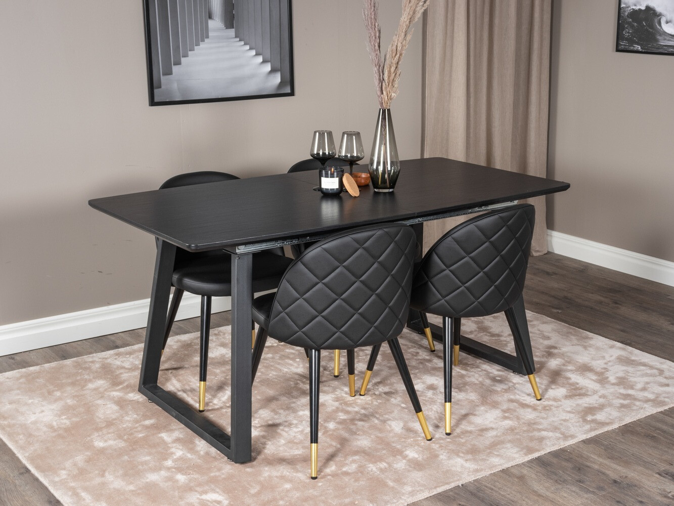 Essgruppe Dallas 1630