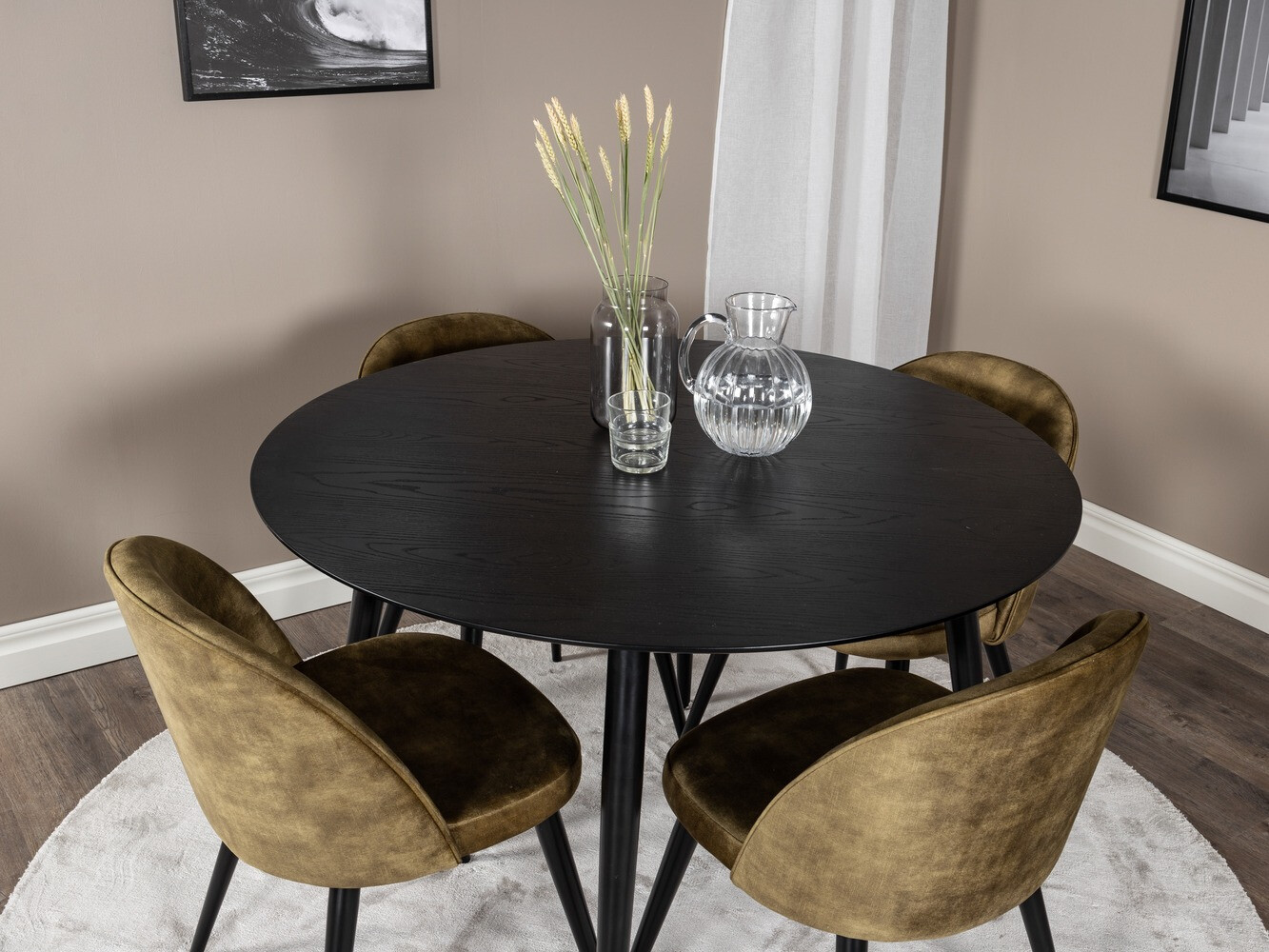 Essgruppe Dallas 1559 (Staubiges Grün + Schwarz)