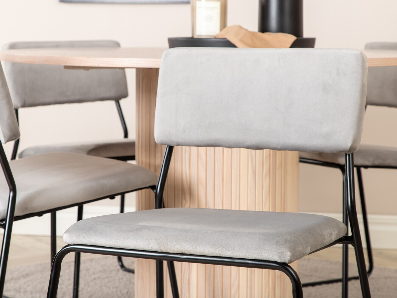 Essgruppe Dallas 2566 (Hellgrau + Schwarz)