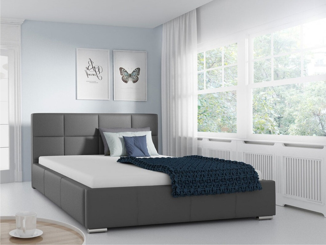 Bett Lyra