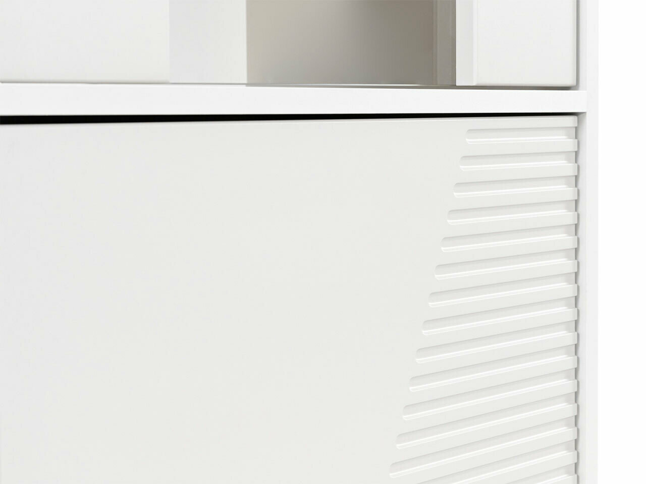 Regal Verteni 103 (Weiss)