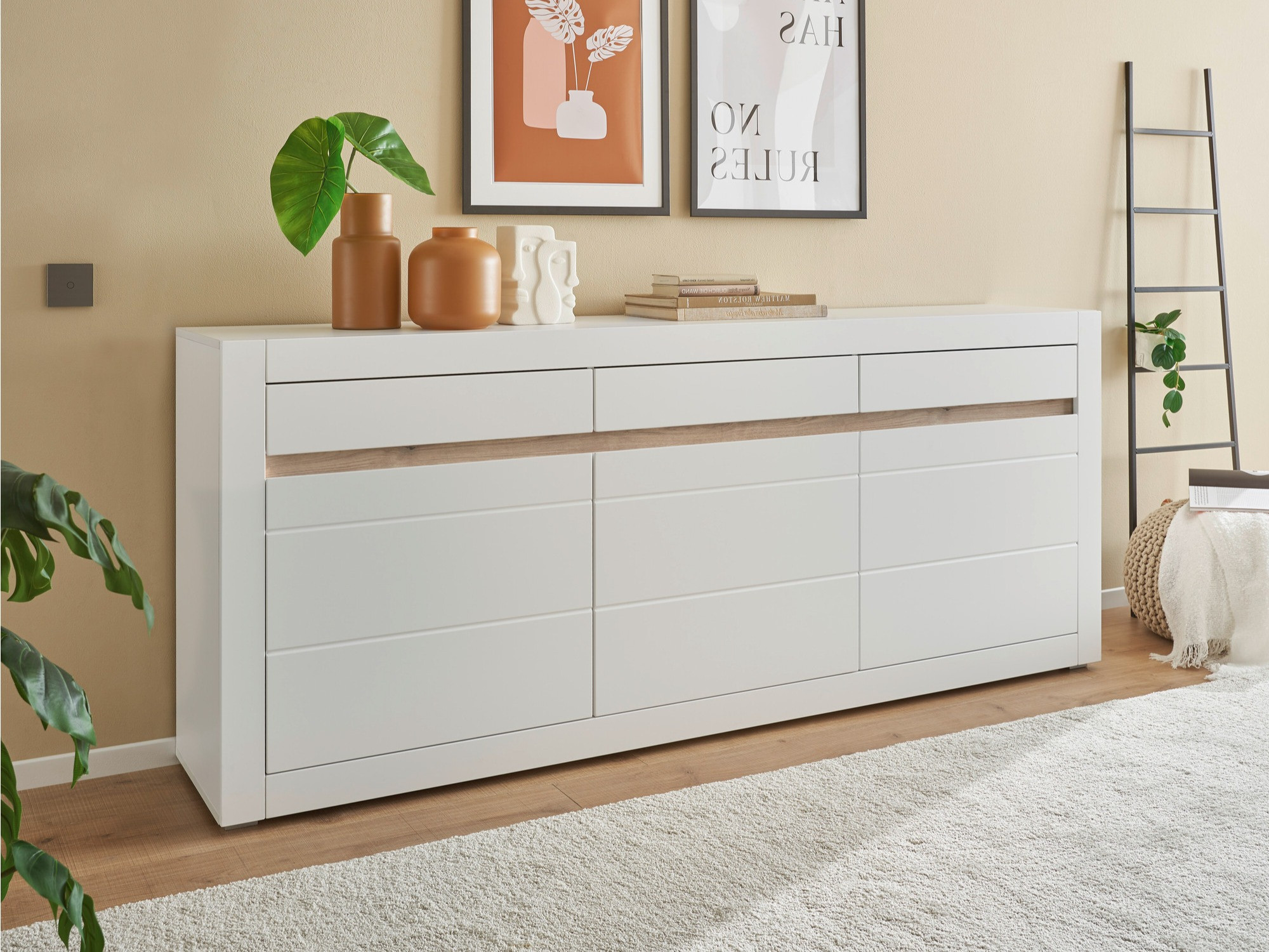 Kommoden Lirfele 102