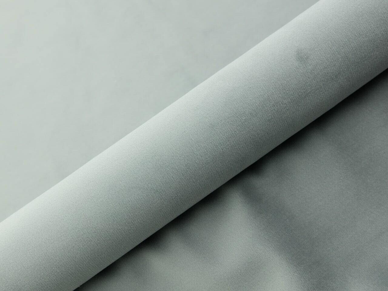 Bett Martinez 106 (Magic Velvet 2240)