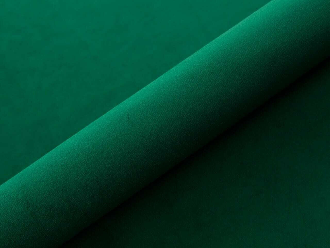 Bett Martinez 109 (Magic Velvet 2225)