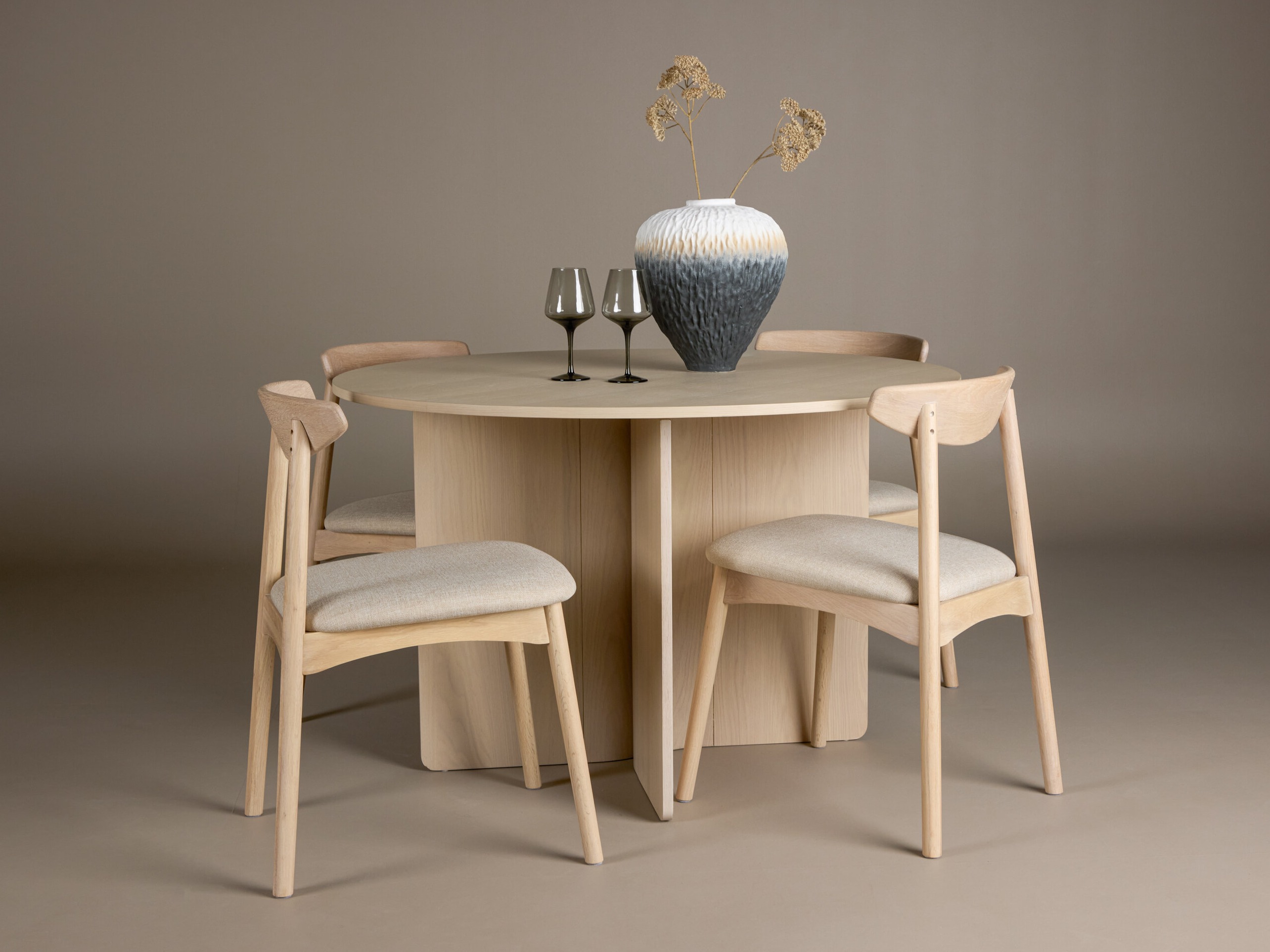 Essgruppe Dallas 4986 (Helles Holz)