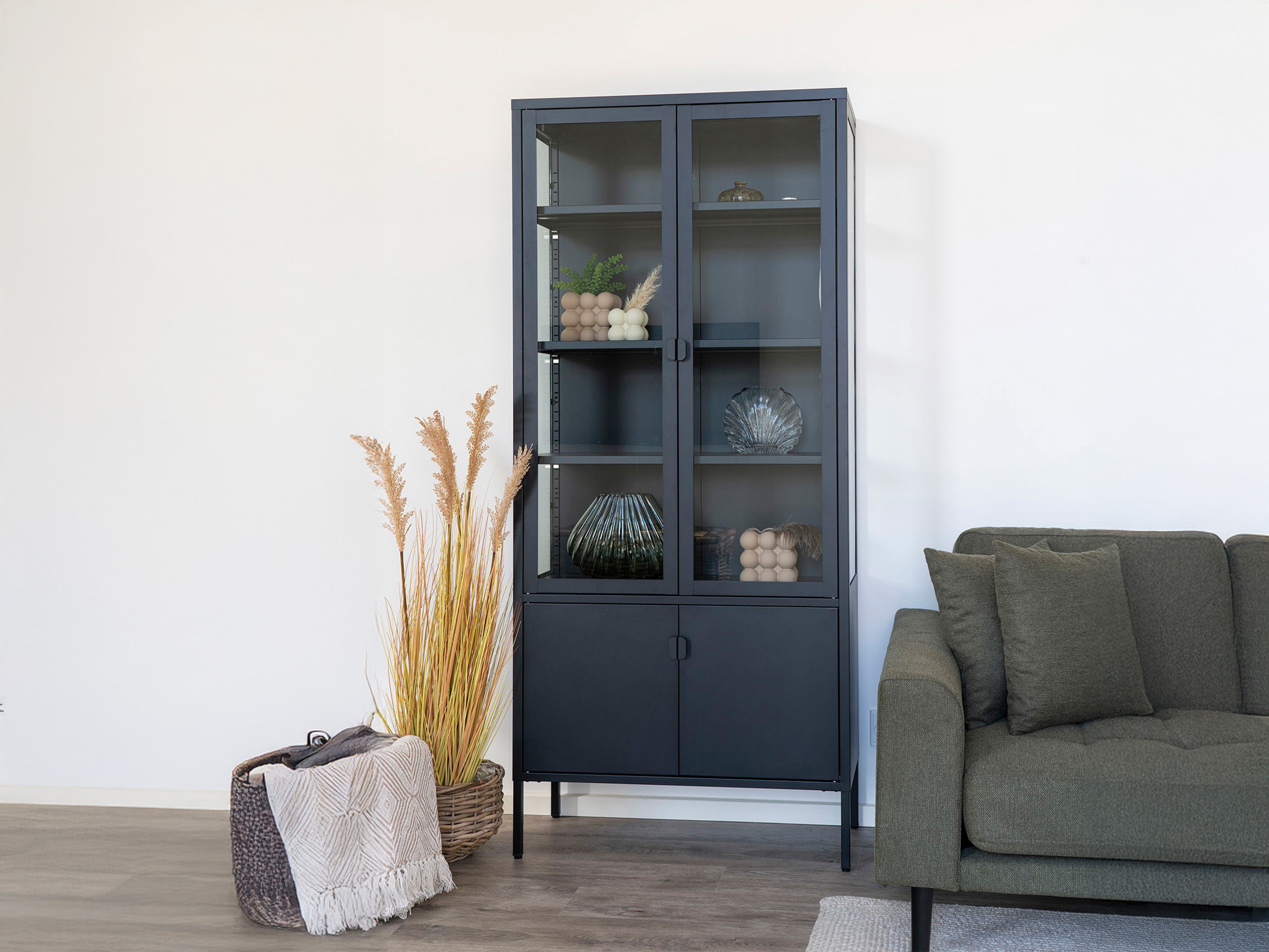Regal Romtolo 104 (Schwarz)