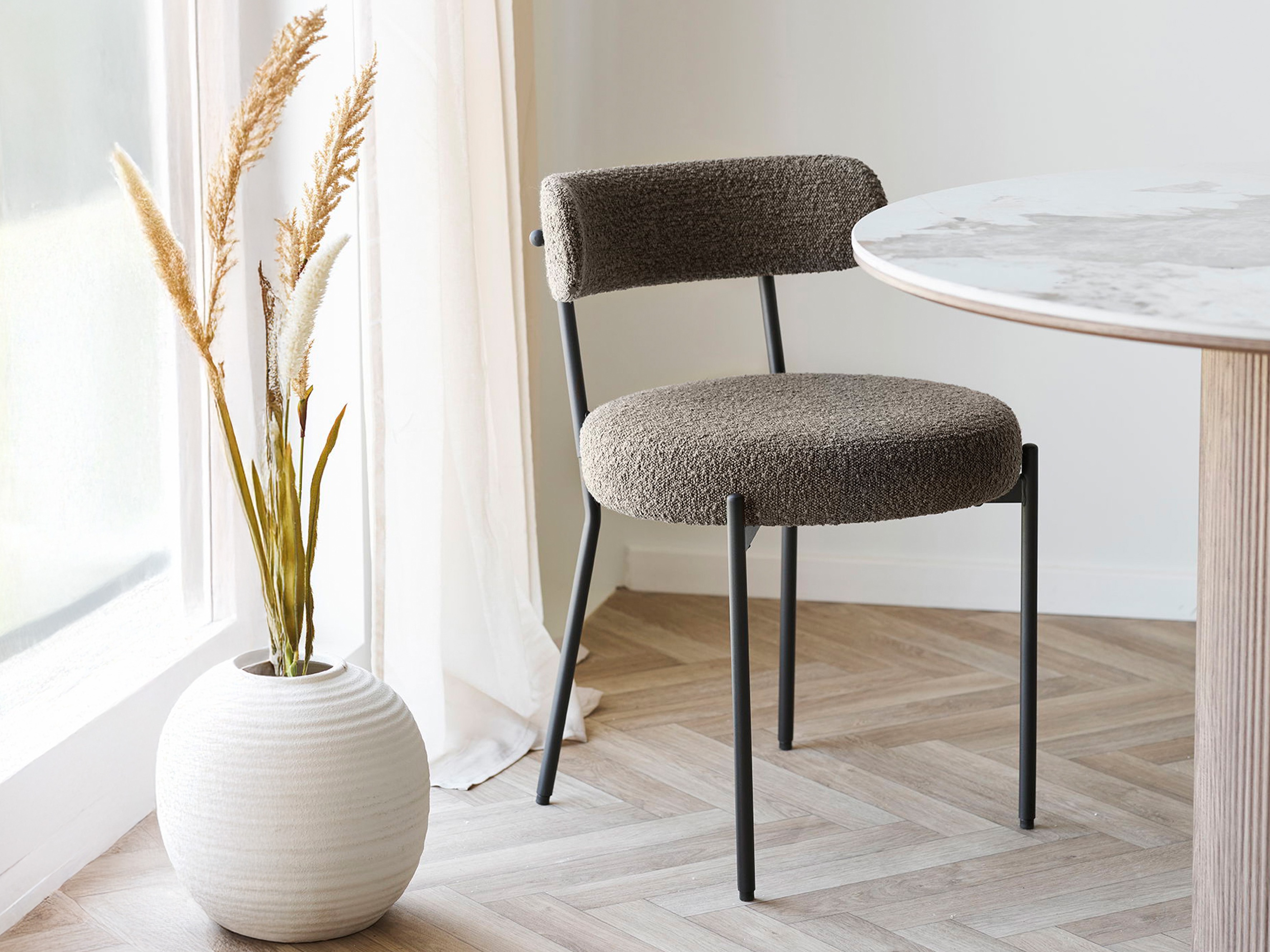 Stuhl Brea 166 (Braun)