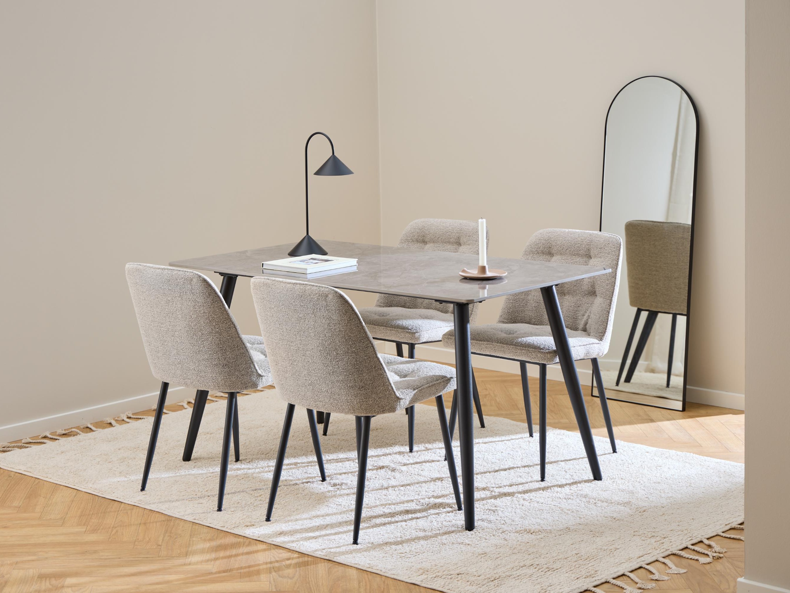 Essgruppe Norsica 1012 (Beige + Schwarz)
