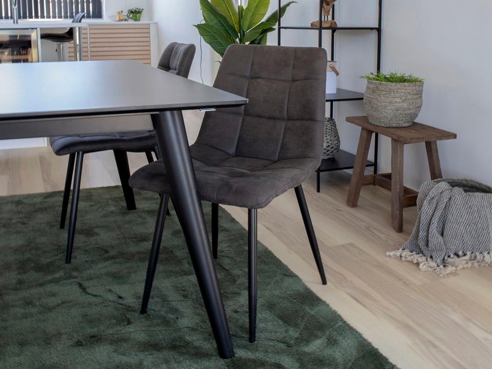 Stuhl Brea 227 (Schwarz + Dunkelgrau)