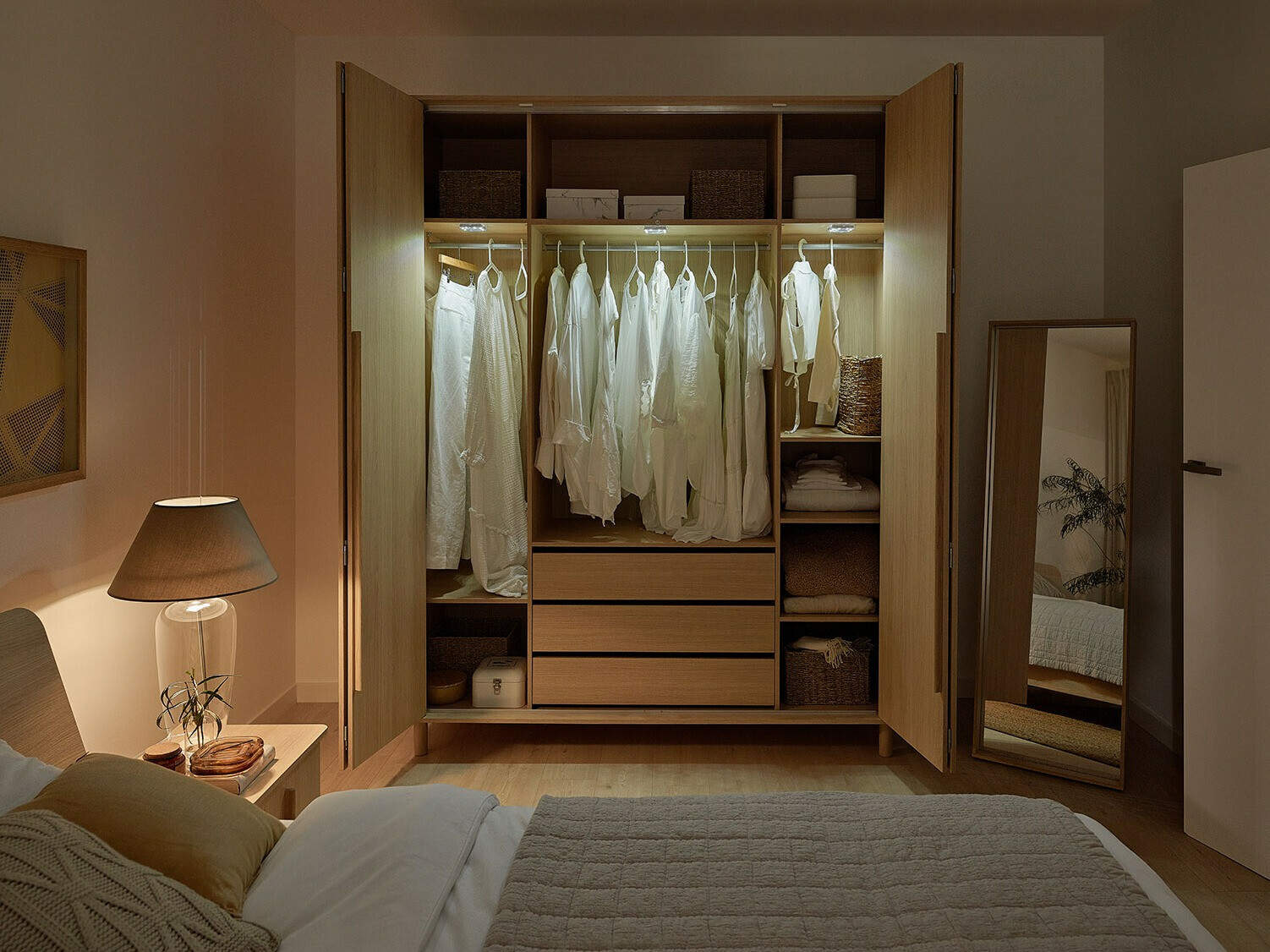 Kleiderschrank Camcamo 102 (Nein)