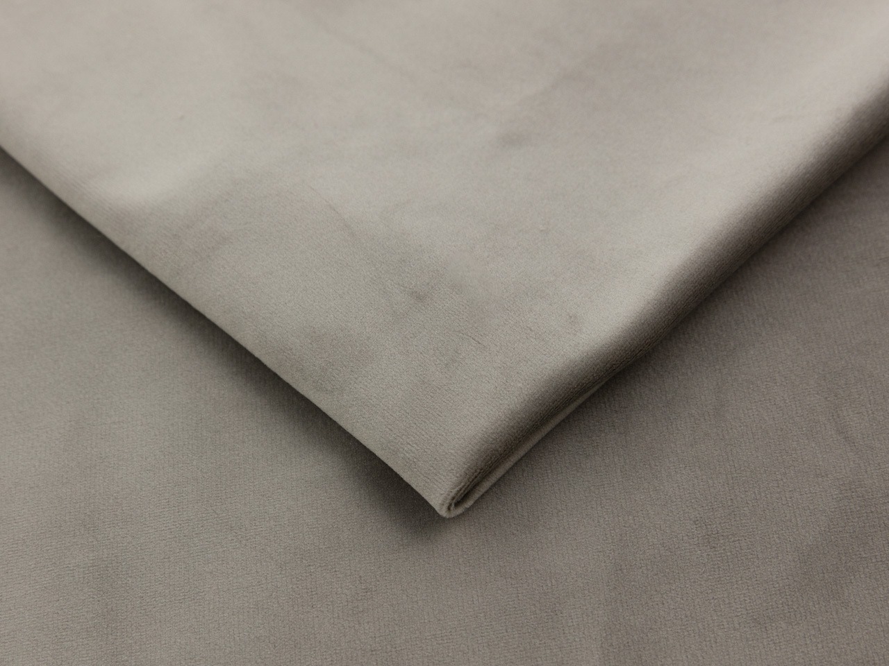 Boxspringbett Martinez 129 (Magic Velvet 2210)