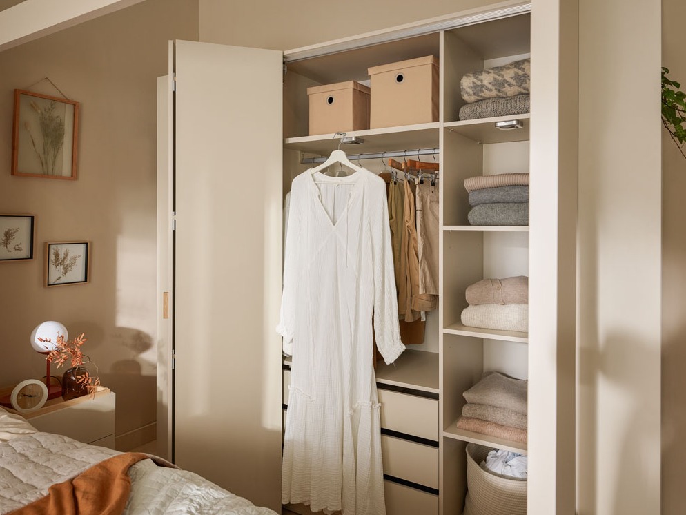 Kleiderschrank Veldalo 111 (Eichenholzoptik hell)