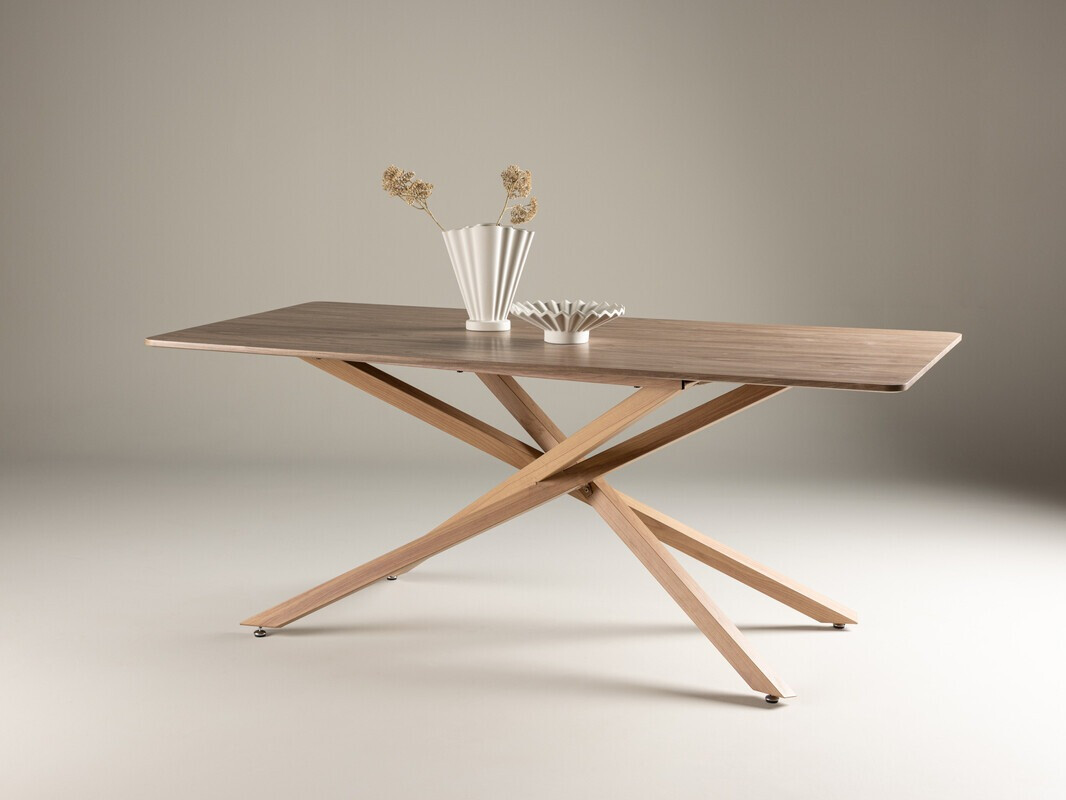 Tisch SD2563 mit beschädigter verpackung