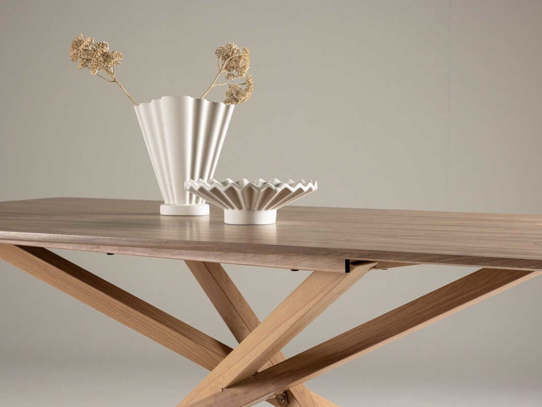 Tisch SD2563 mit beschädigter verpackung