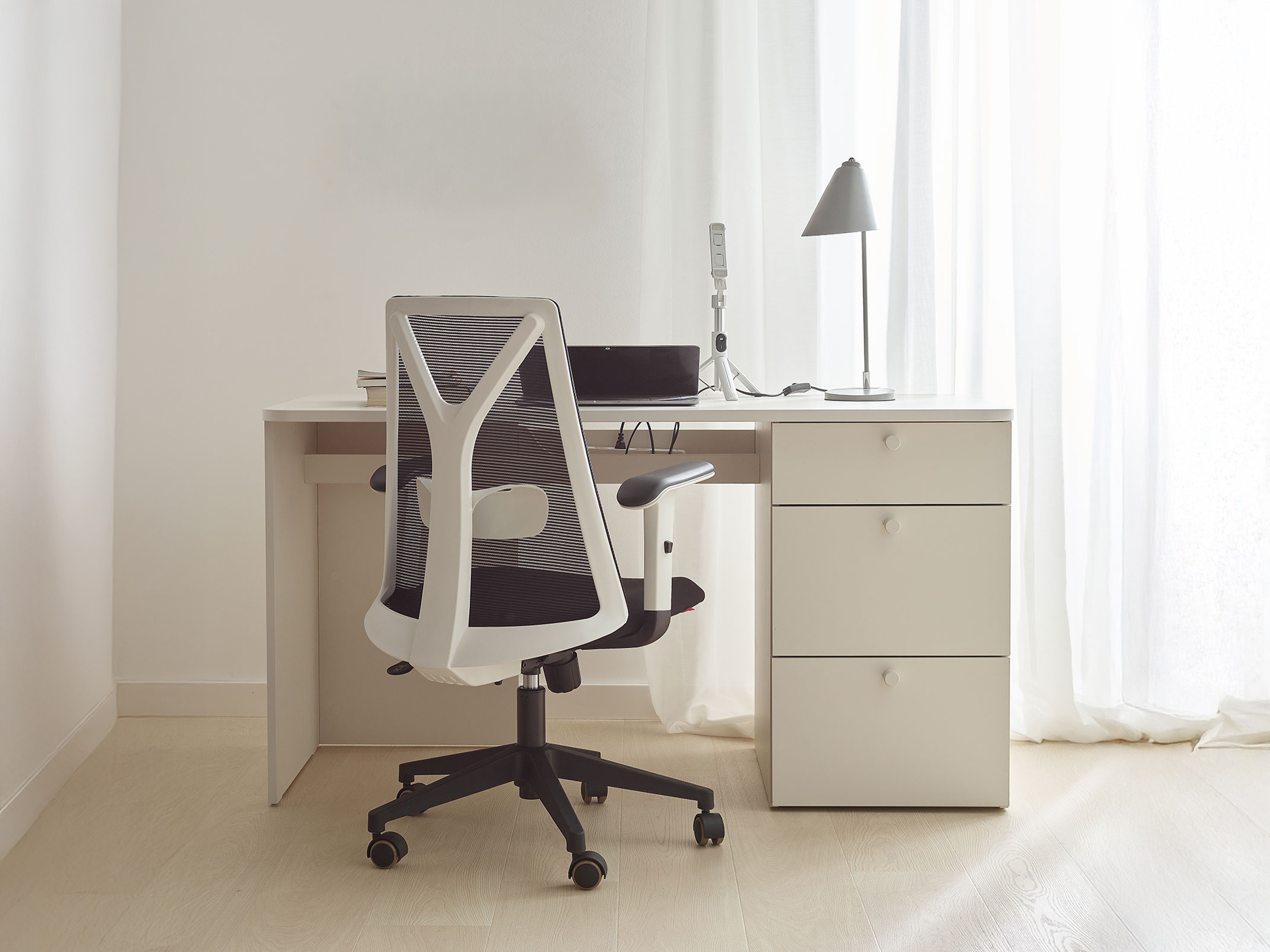 Bürotisch Tornolo 132 (Rechts)