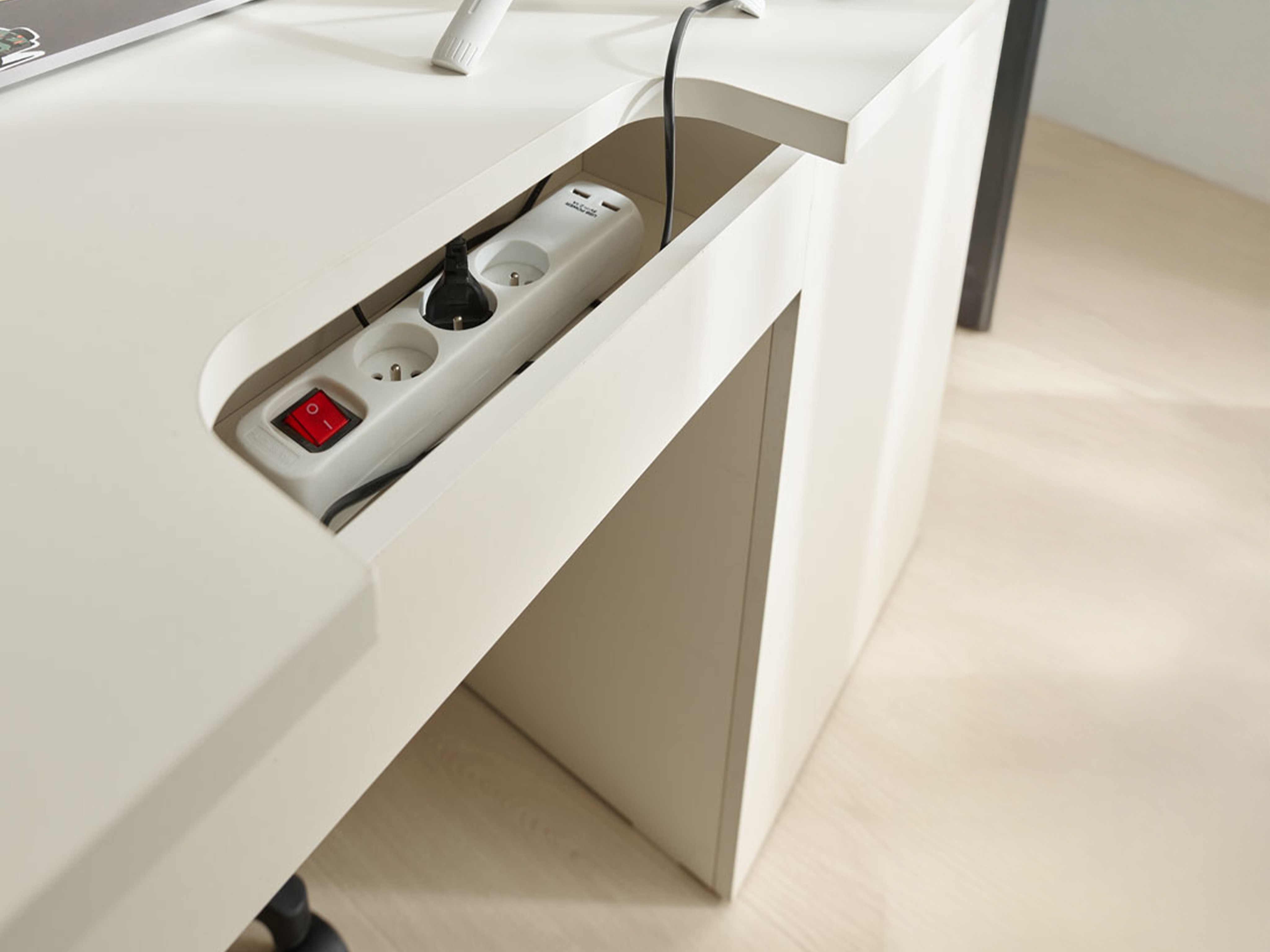 Bürotisch Tornolo 132 (Rechts)