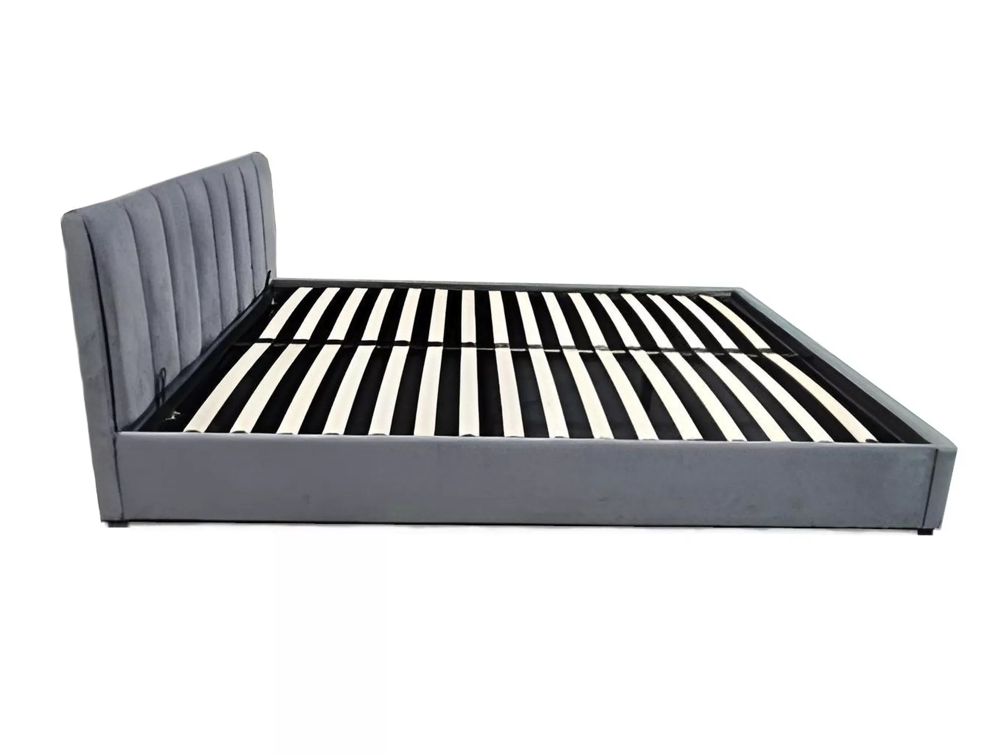 Bett Detroit 412 (Aksamit 192)