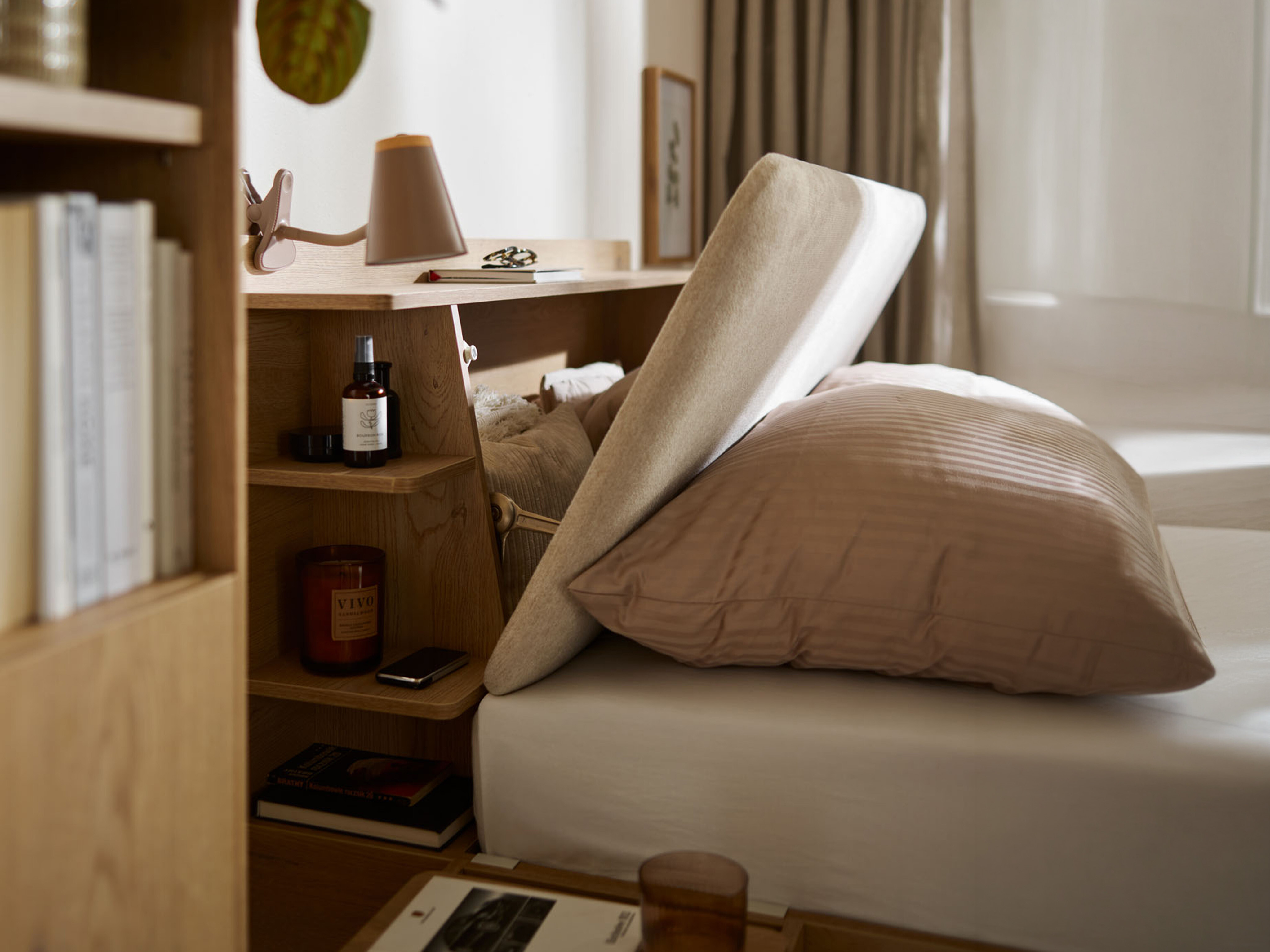 Bett Ruvcamu 108 (Eichenholzoptik + Taupe)