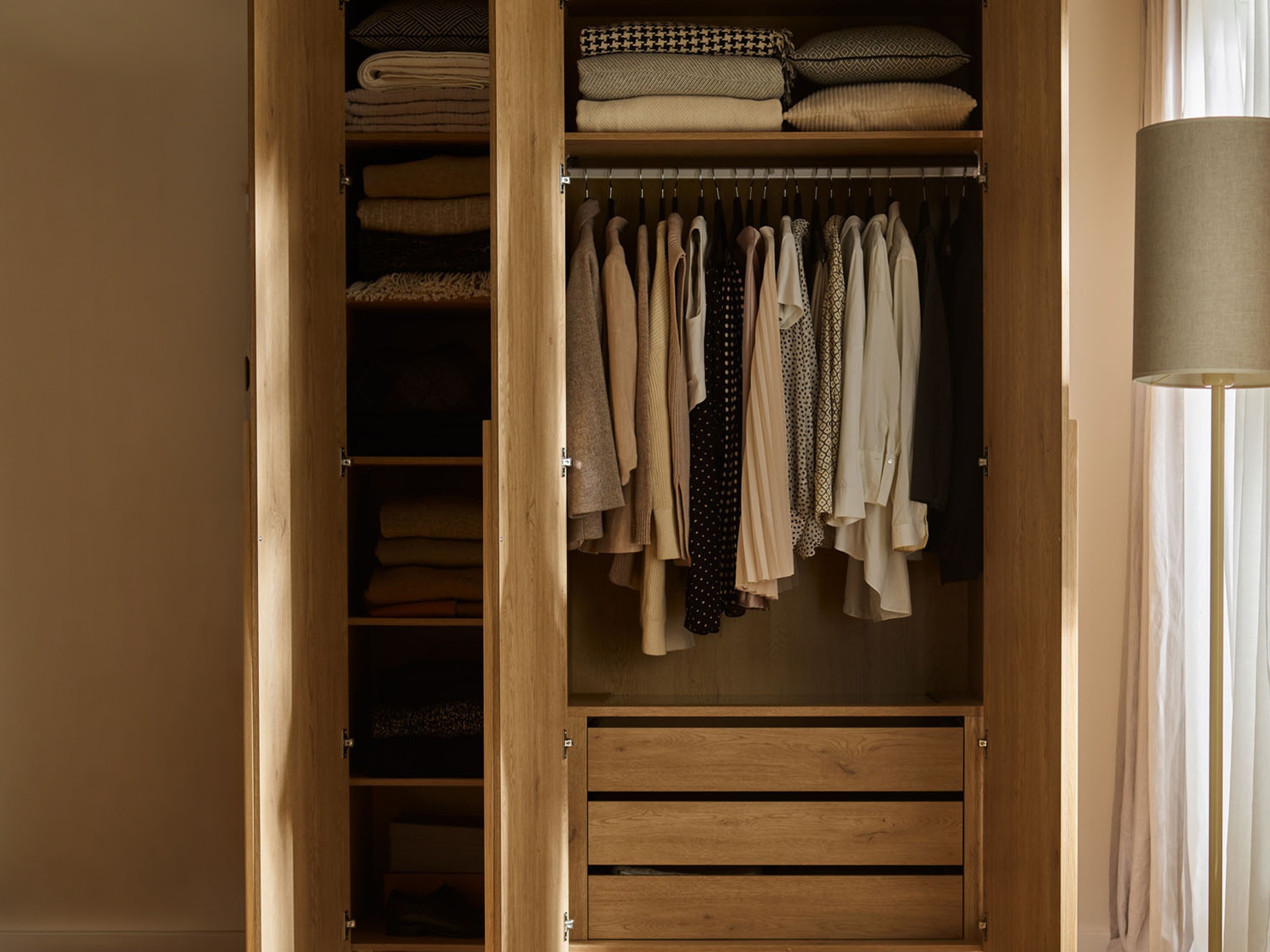 Kleiderschrank Ruvcamu 114