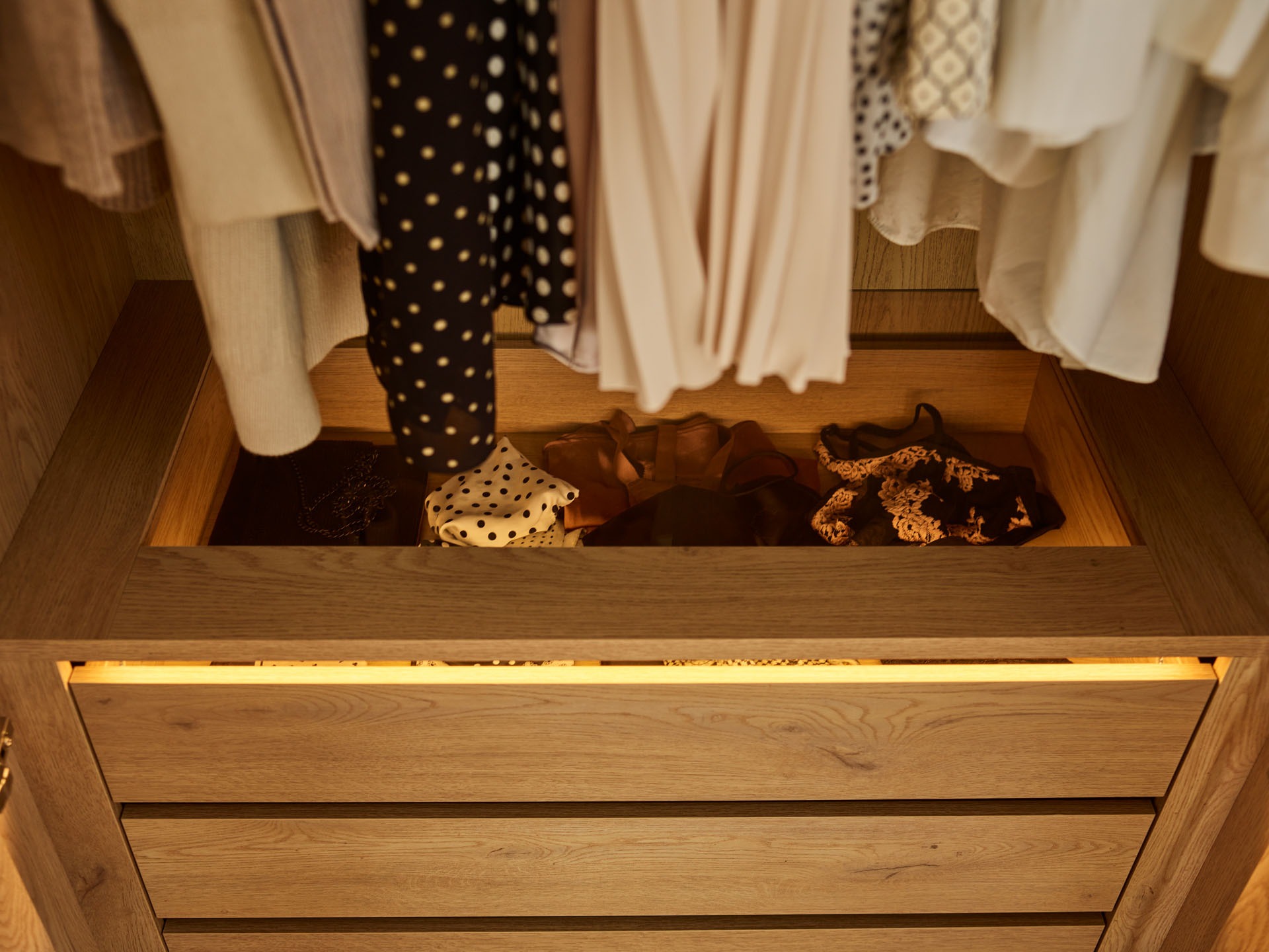 Kleiderschrank Ruvcamu 114