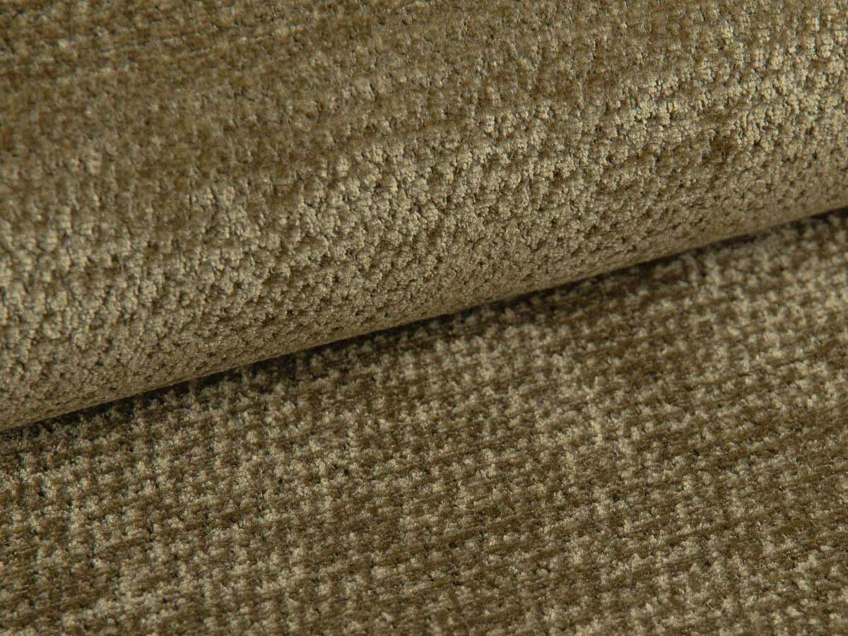 Bett Martinez 135 (Lumo 25)