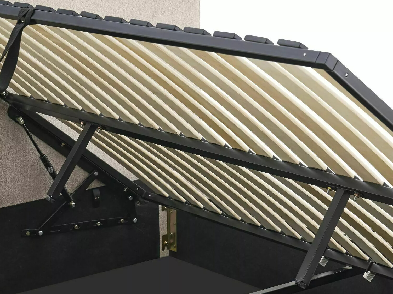 Bett Detroit 1003 (Raven 24)