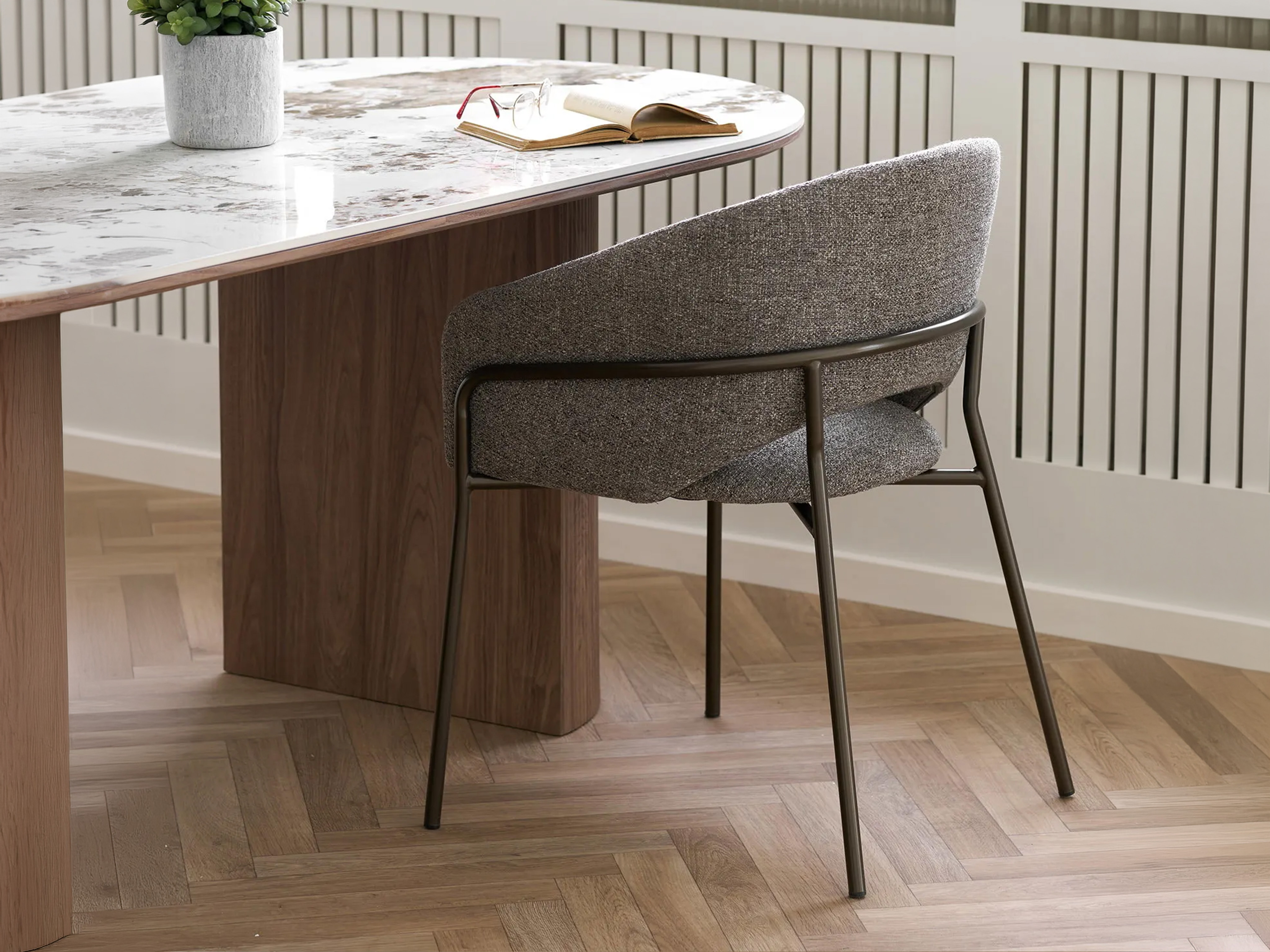 Stuhl Brea 363 (Dunkelgrau + Graphit)